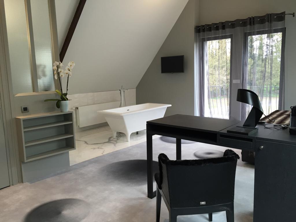 Le Domaine Des Loups Hotel Souchez Eksteriør billede